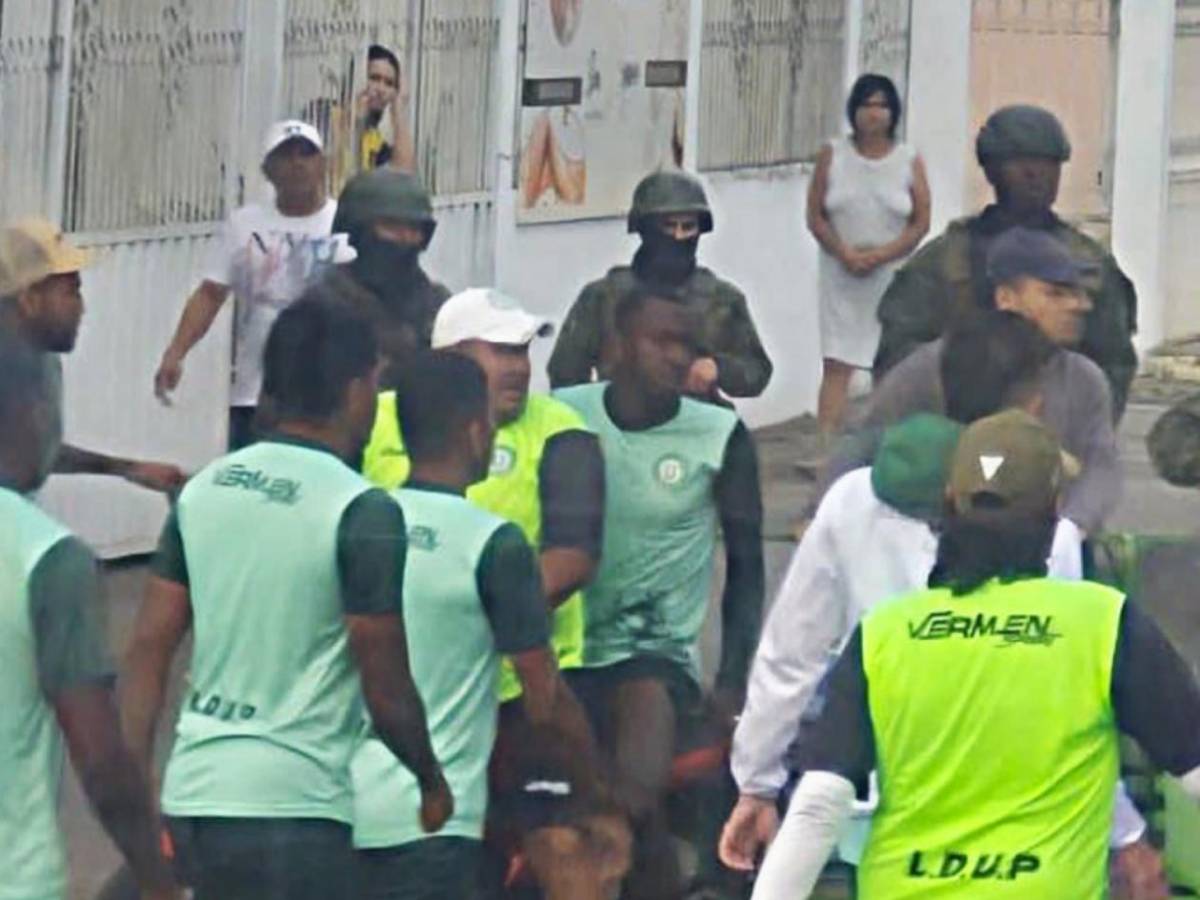 Atentan contra famoso futbolistas y sicarios tienen desenlace sorprendente