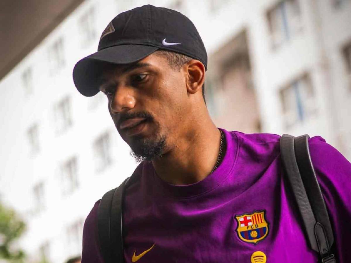 Araújo pidió un tiempo al Barcelona para no jugar: revelan increíble motivo