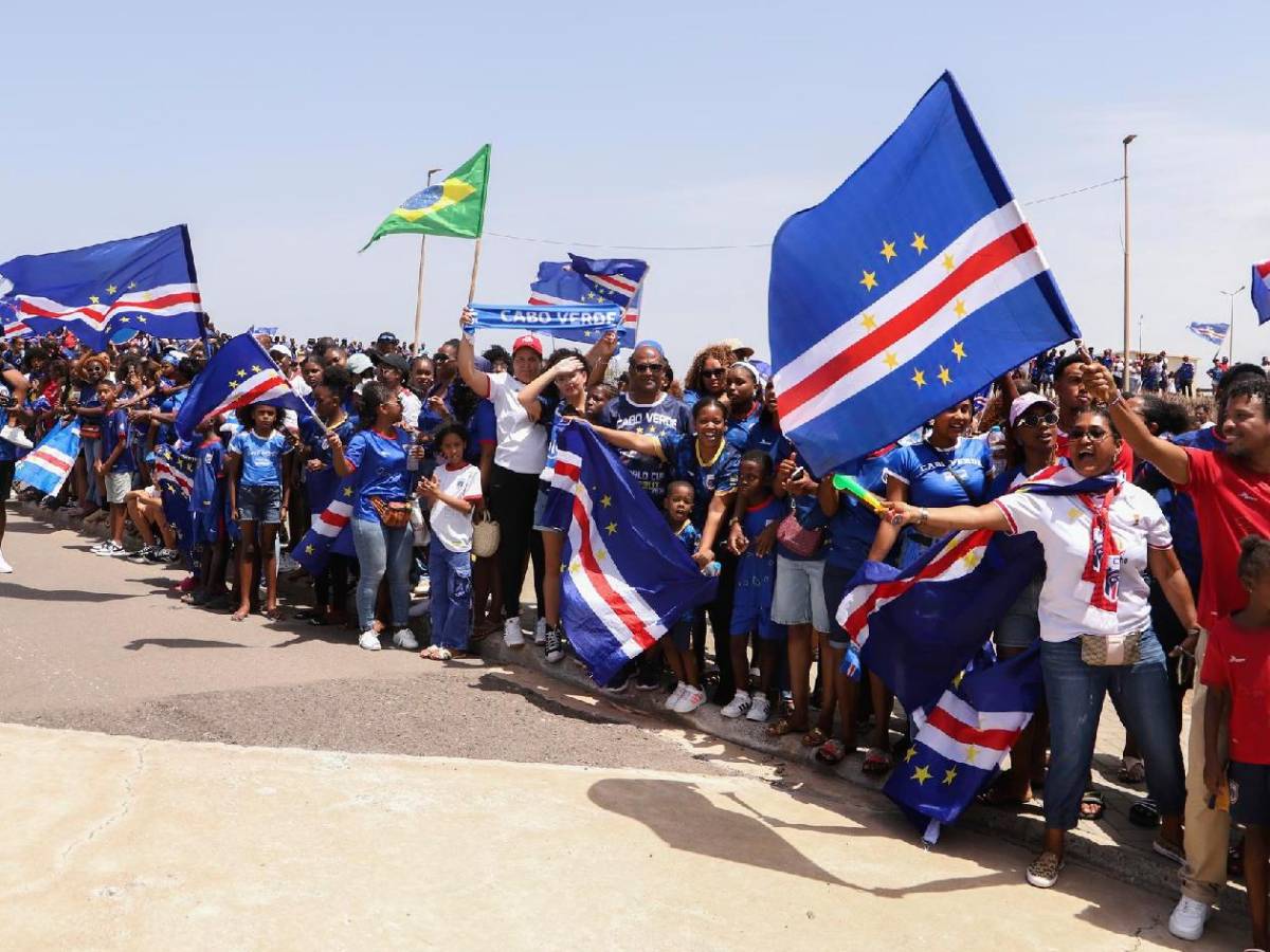 Cabo Verde desata locura, Vozinha aprovechó su fama y sorprende con lo que hizo