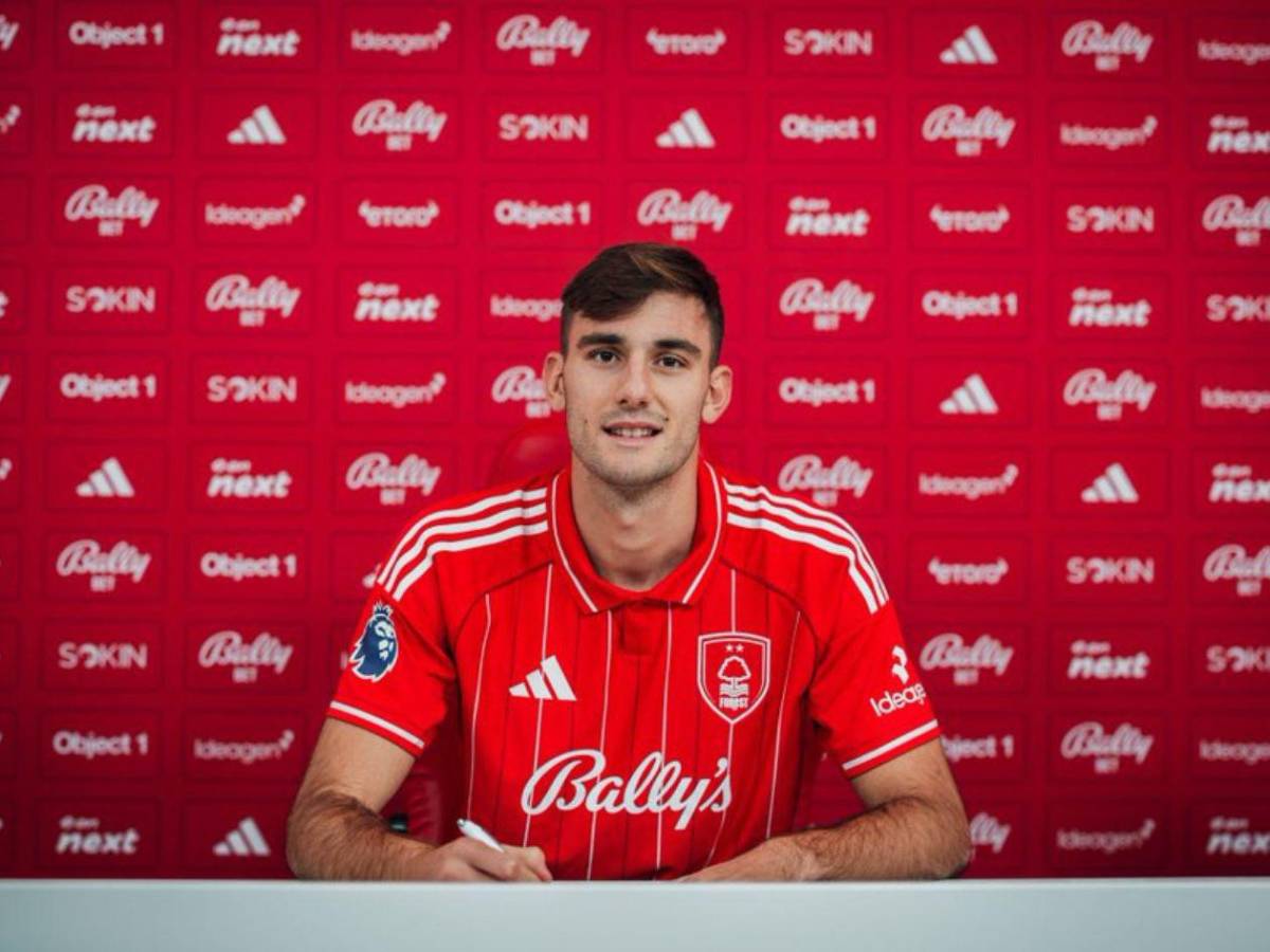 Barcelona cierra tres fichajes, Julián a la Premier y Vinícius agita el mercado