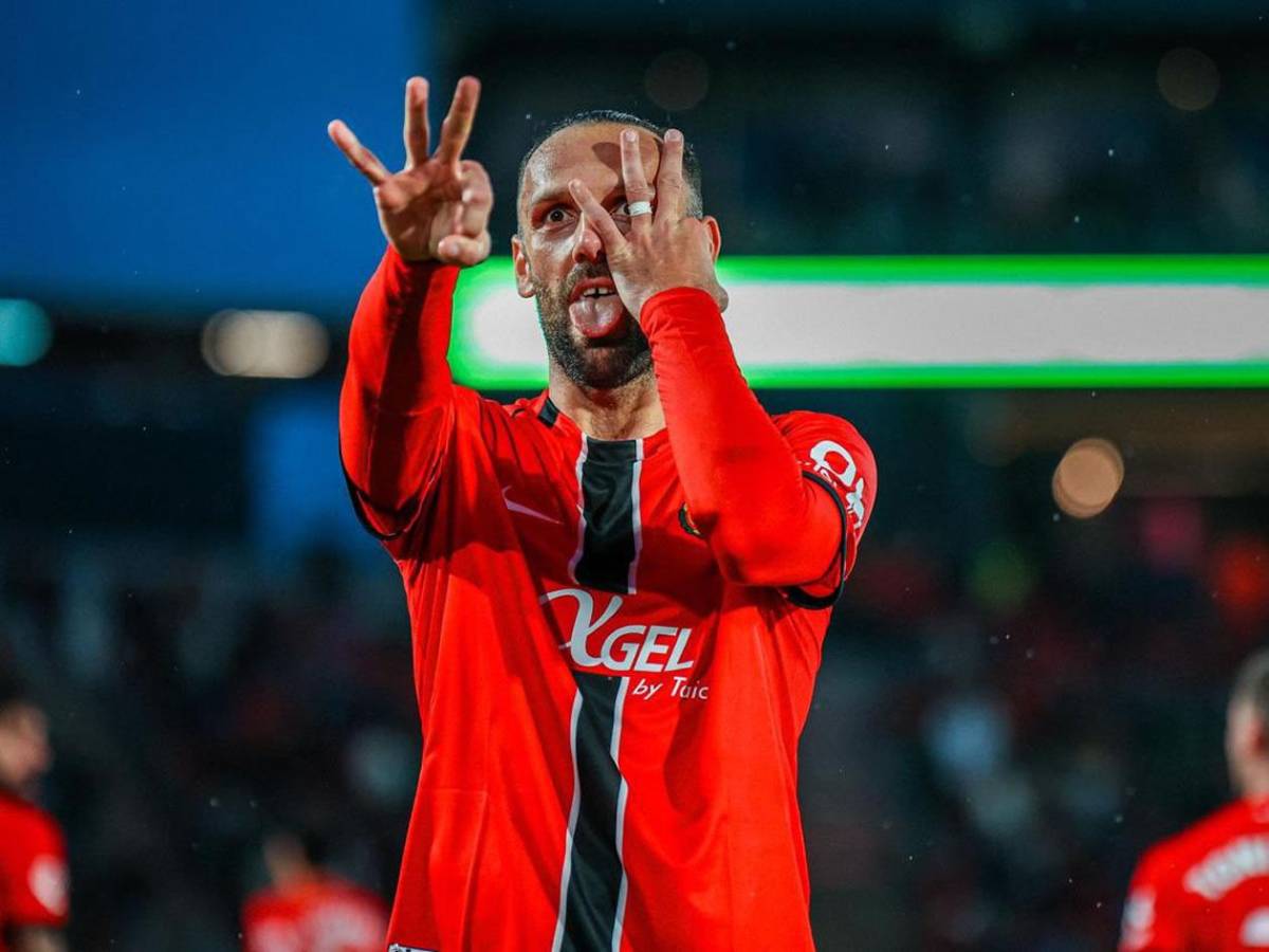 Bota de Oro 2025-2026: Triplete avisa a Mbappé y el líder se escapa en la tabla