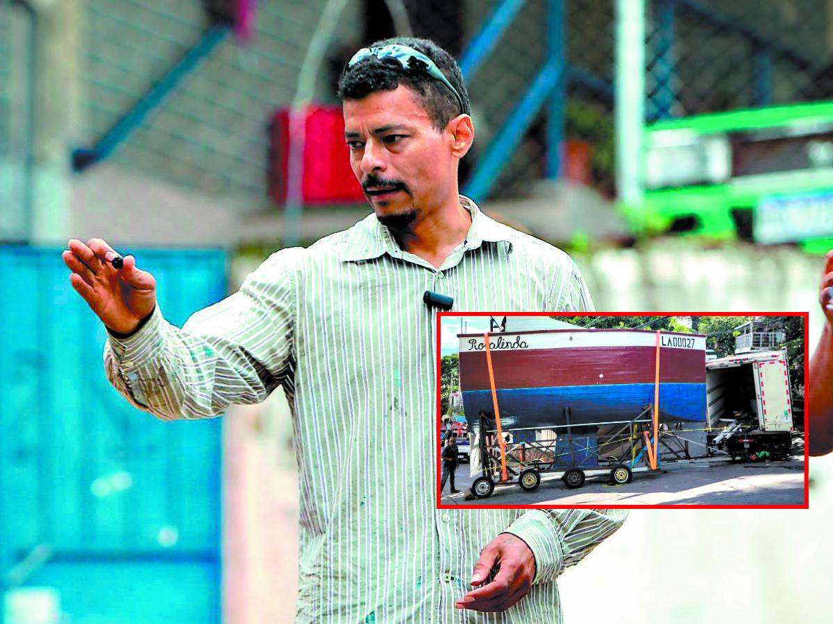 Don Marlon construyó el velero “Rosalinda” en honor a su esposa