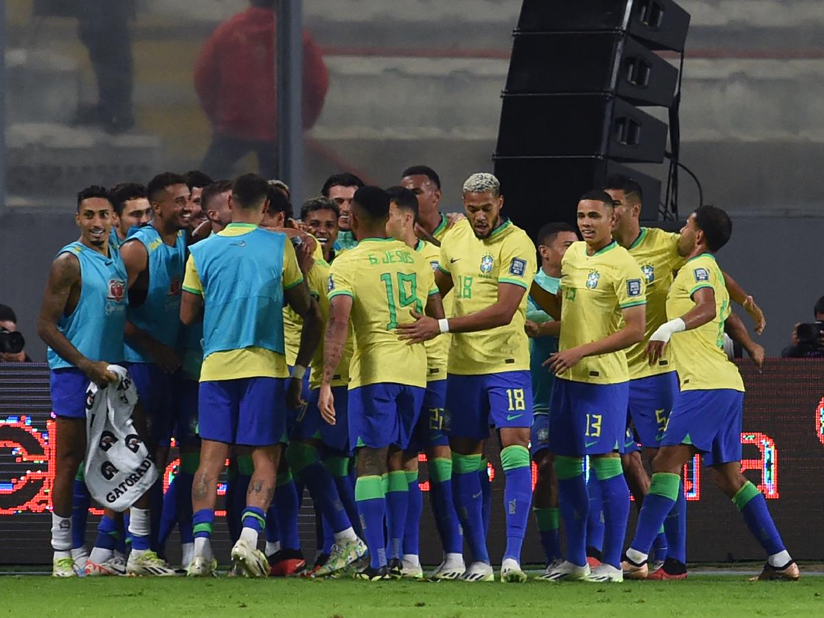 Conmebol: Brasil triunfa en el último suspiro y sigue con paso perfecto