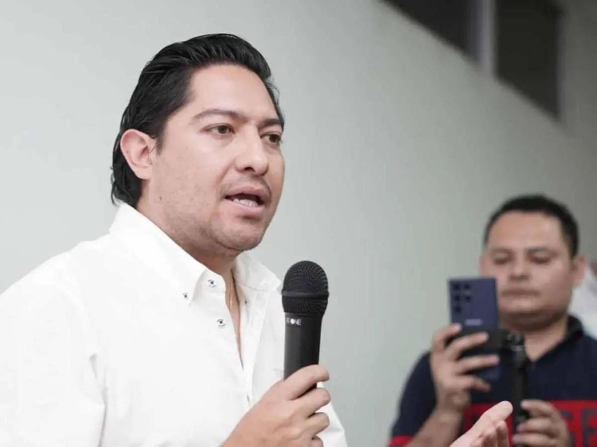 Famoso reportero de TUDN es detenido por hombres armados en Sudáfrica y está en prisión