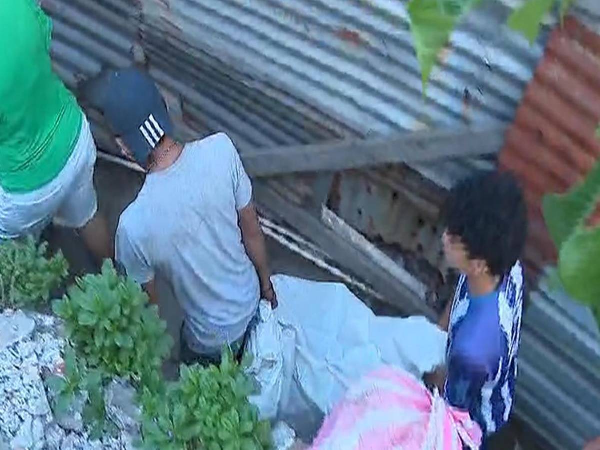 “En diez minutos pasó todo”: los desgarradores relatos e imágenes del incendio en el que murieron cinco hermanos y una bebé