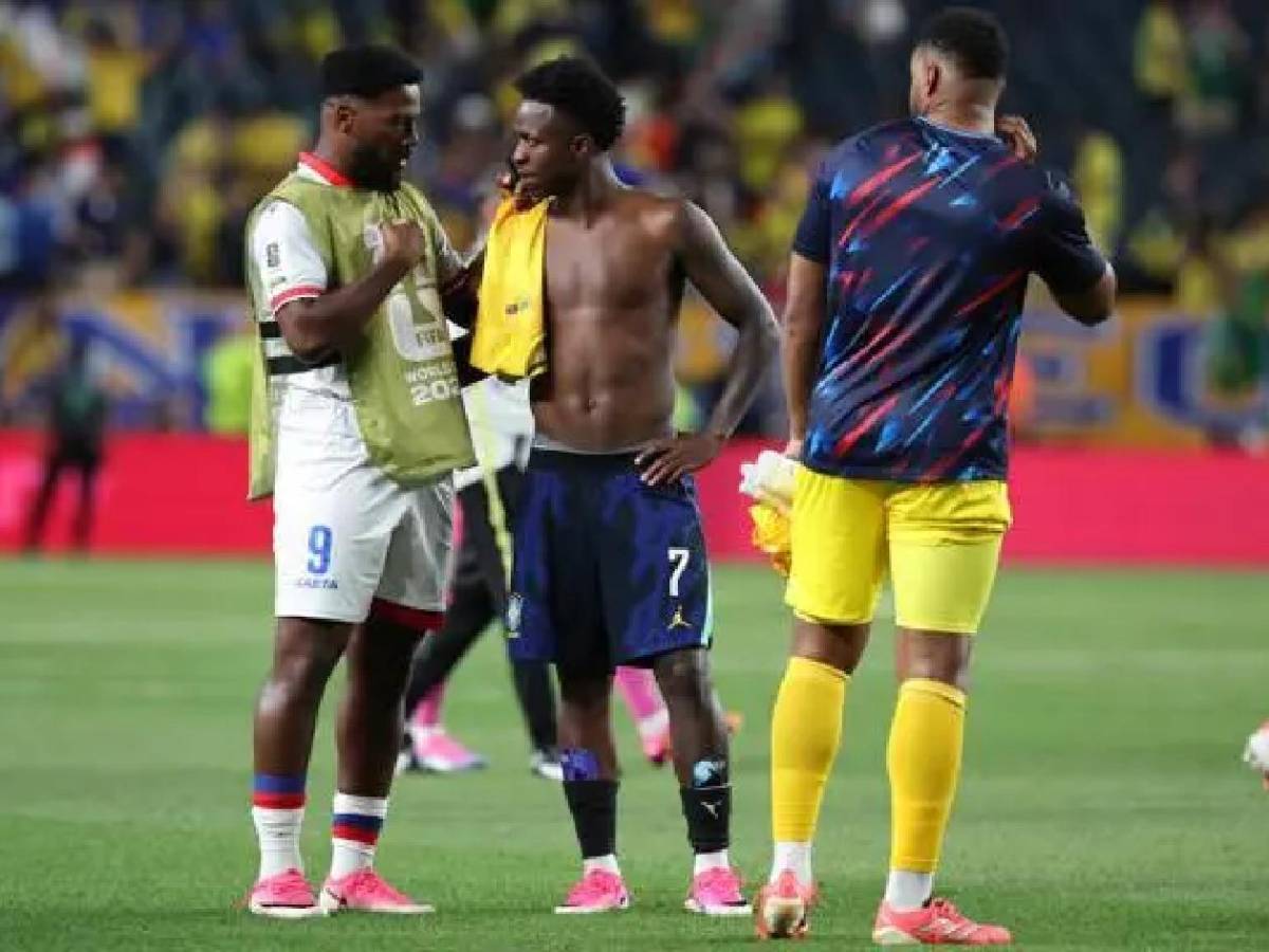 Dolor del primer eliminado del Mundial, show de Vinicius y preocupación por Raphinha