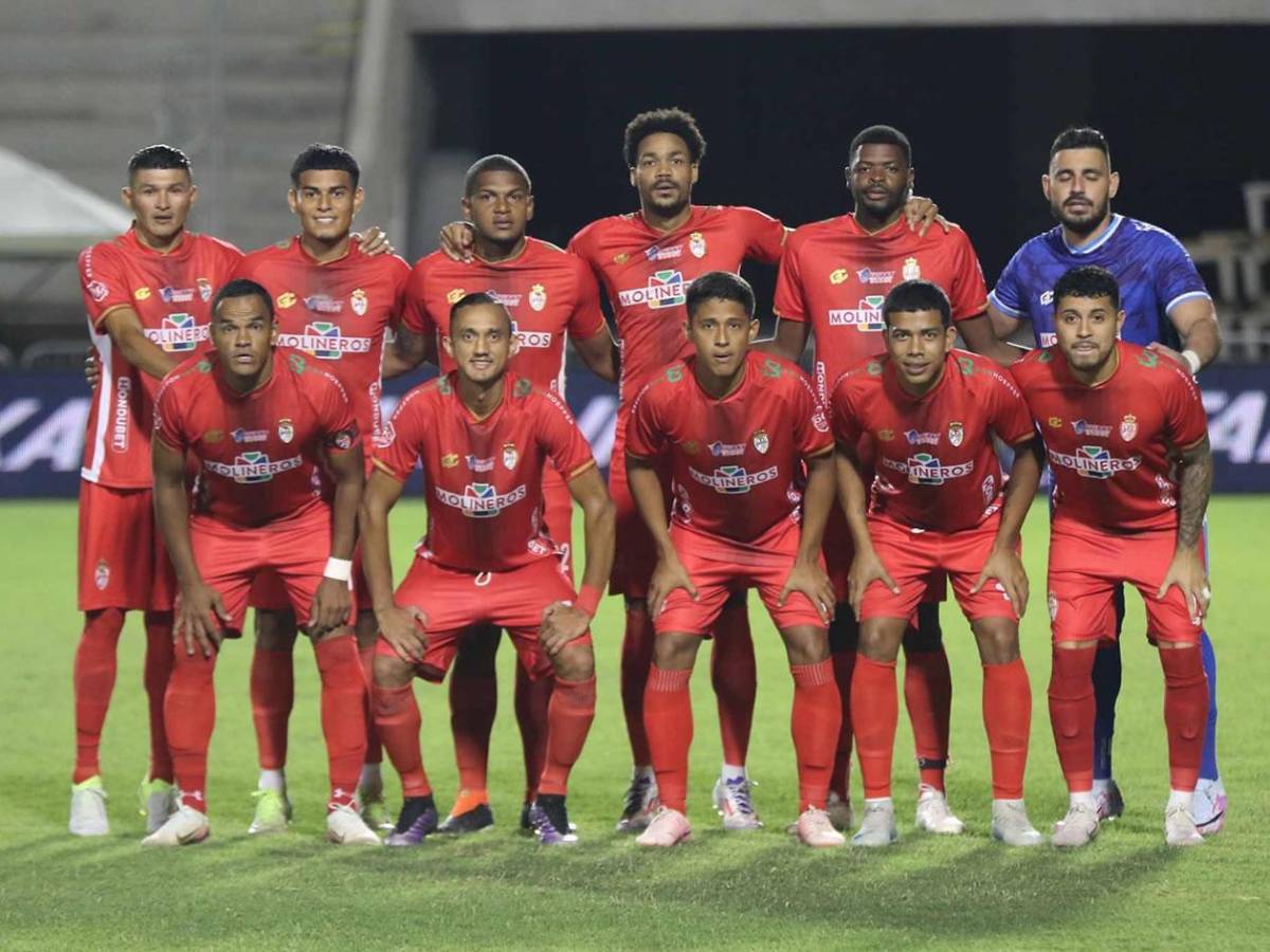 Lamento de Olimpia, esposa de Espinel sorprende e hijo de leyenda brilla