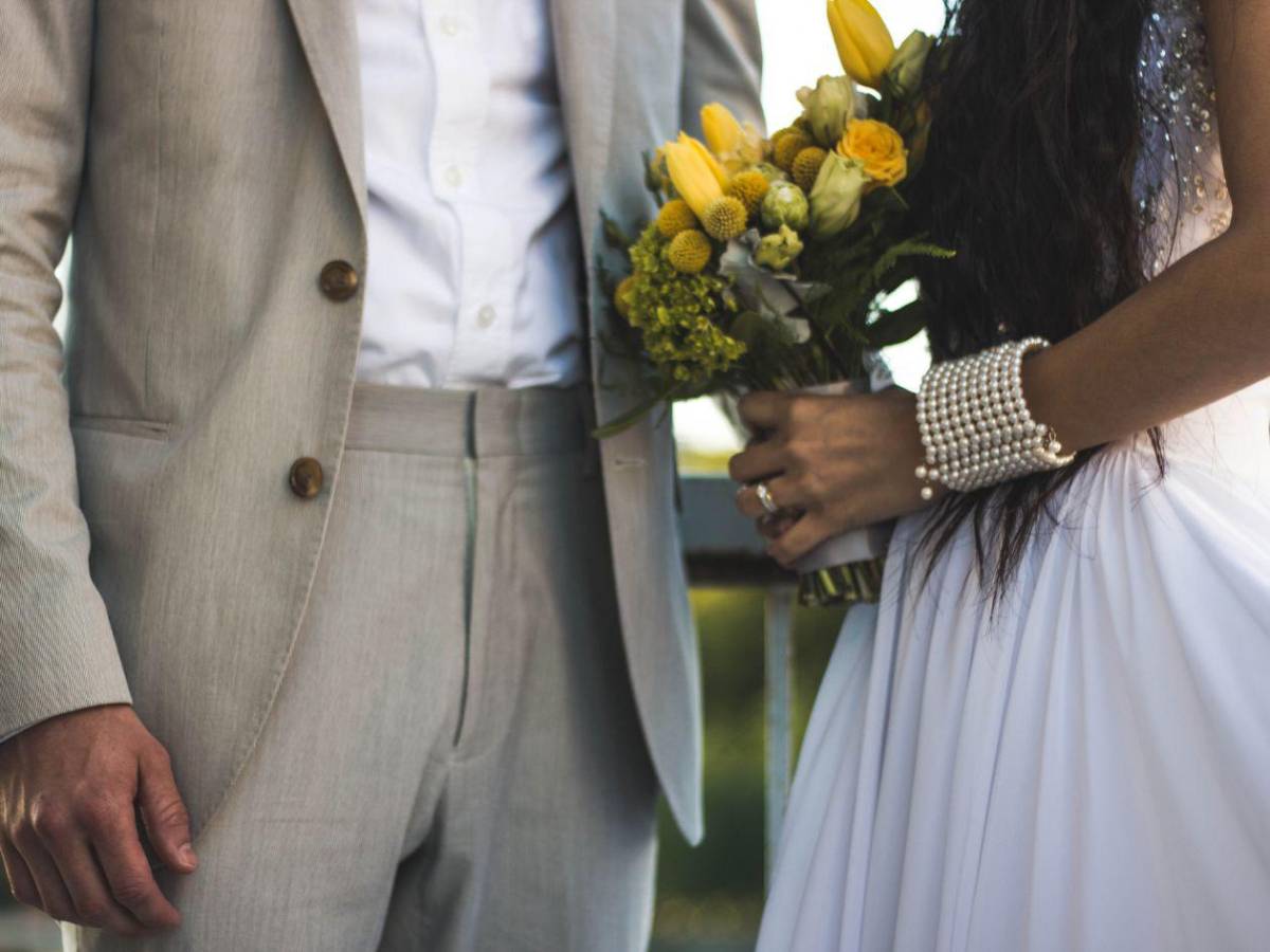 Detienen a seis personas por organizar matrimonios falsos para obtener residencia en EE UU