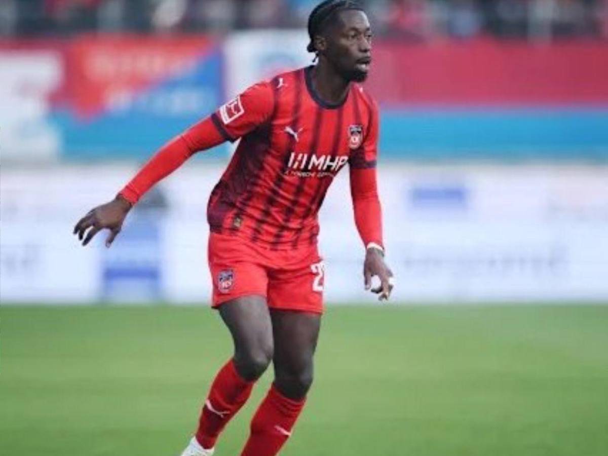 Barcelona lo pone en venta, destino de Julián Álvarez y PSG va por un fichajazo