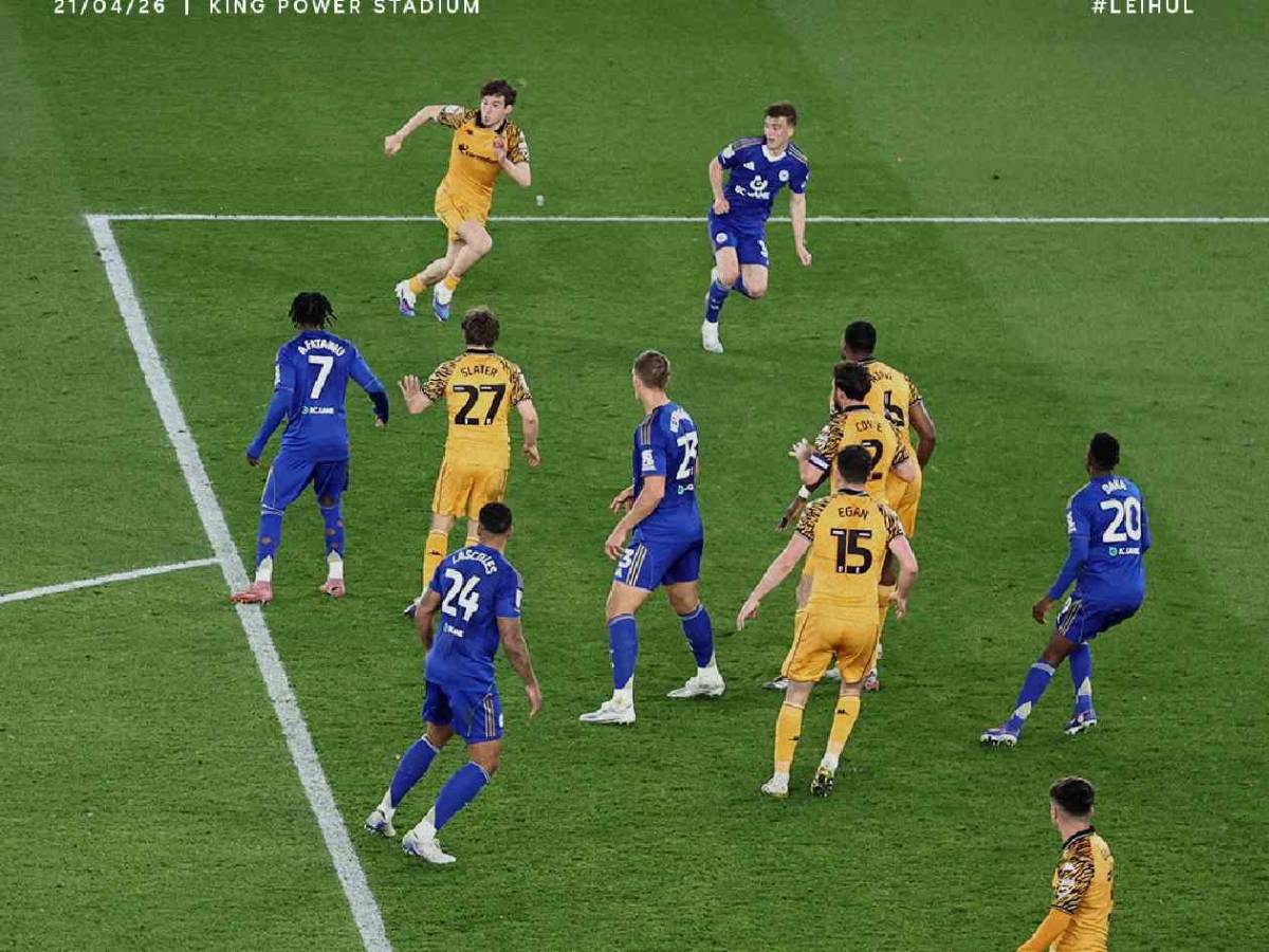 Fueron históricos campeones de Premier y vuelven a descender; ¡A tercera división!