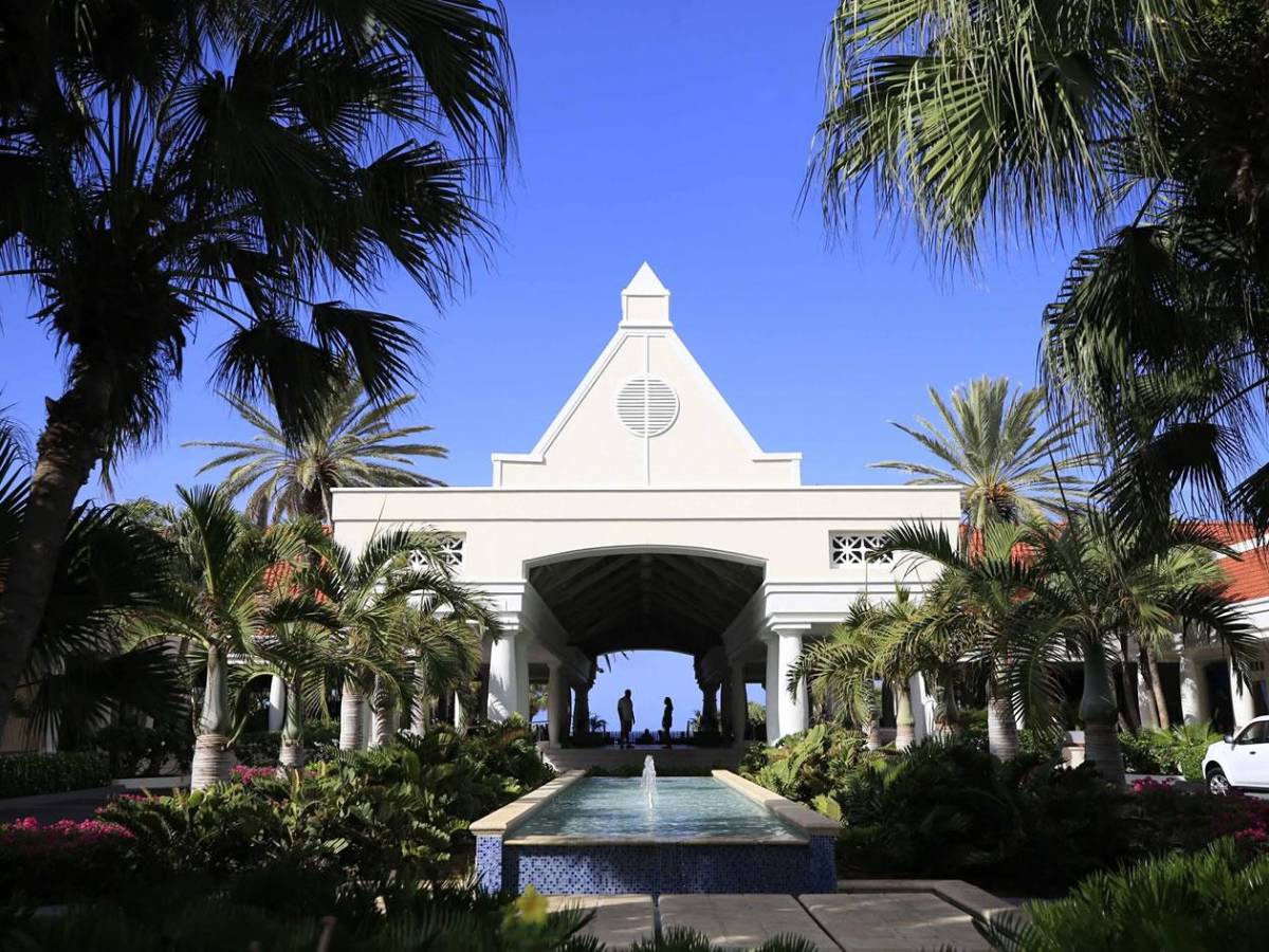 Así es el lujoso hotel donde estará Honduras en Curazao: el precio de cada habitación