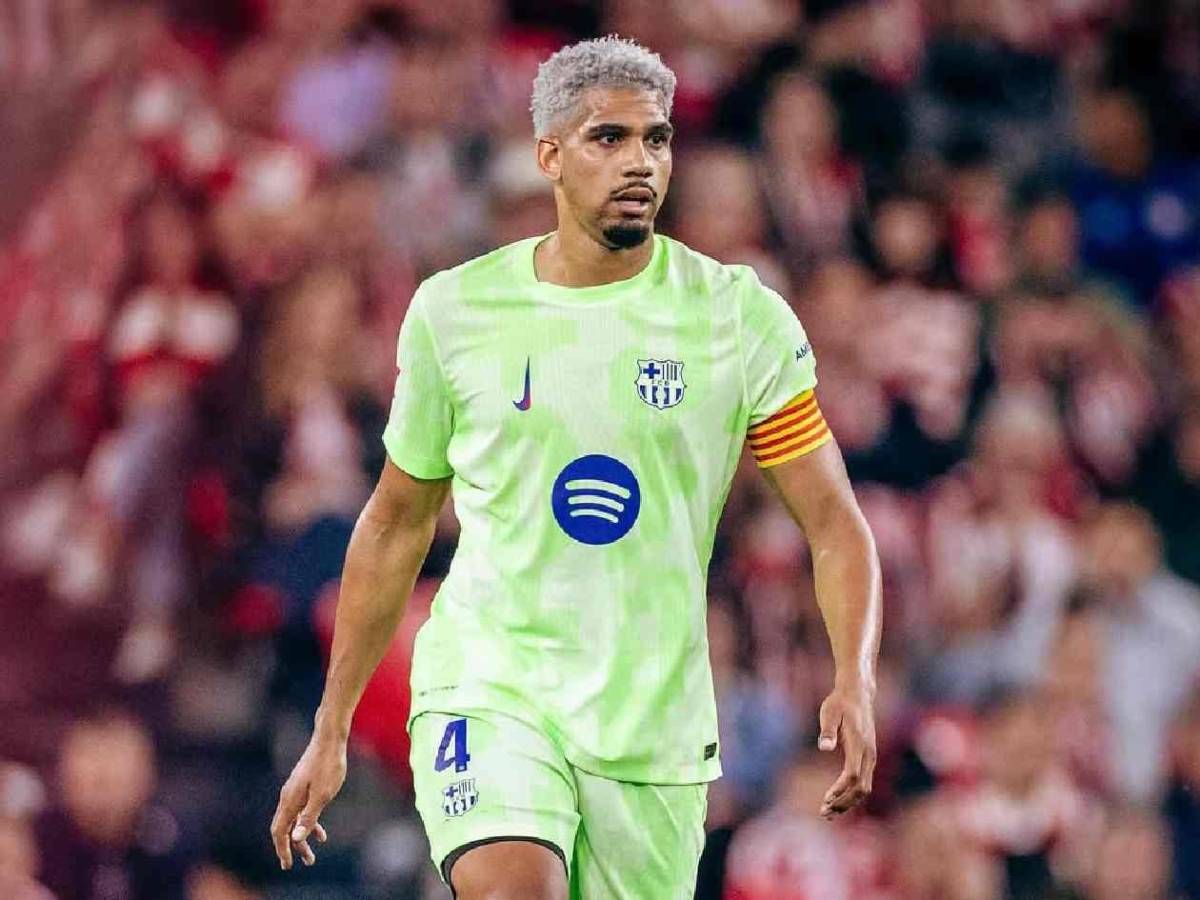 Araújo pidió un tiempo al Barcelona para no jugar: revelan increíble motivo