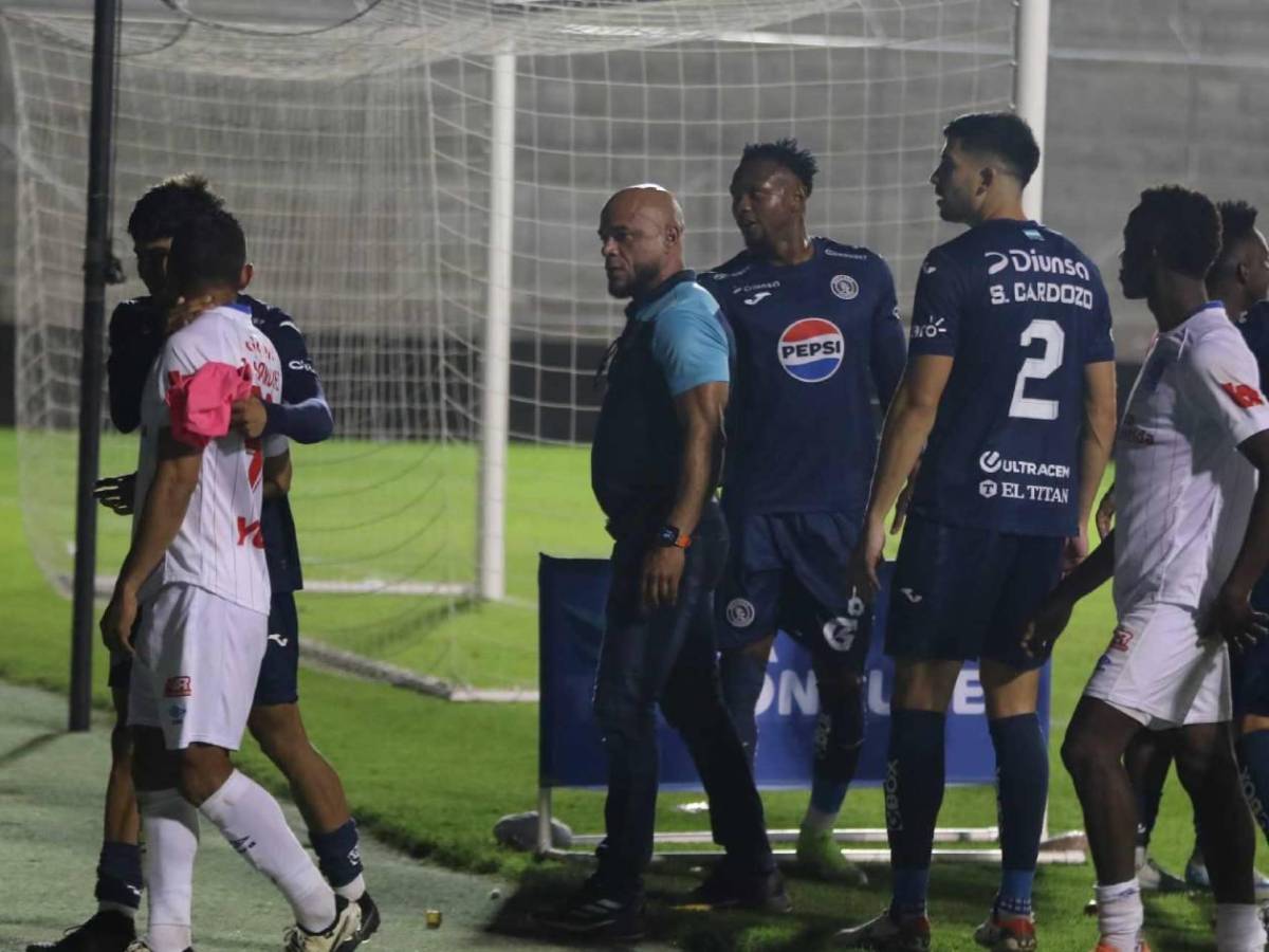 Pelea de Olimpia y Motagua, Auzmendi aturdido y olimpistas se rebelan