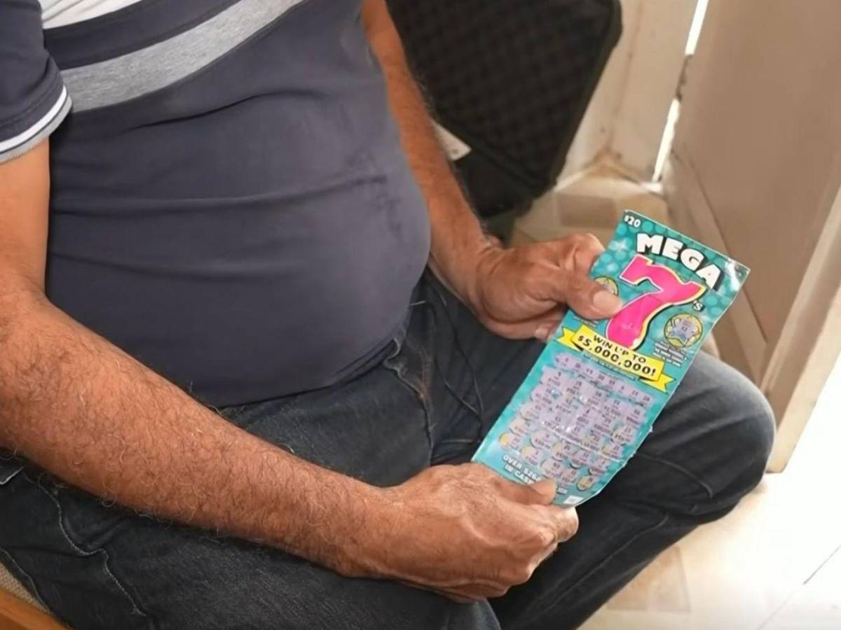 Padre e hijo son detenidos por ICE tras intentar cobrar un premio de lotería en Florida