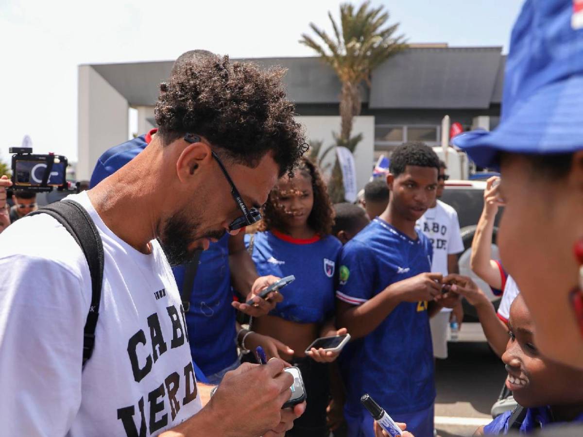 Cabo Verde desata locura, Vozinha aprovechó su fama y sorprende con lo que hizo