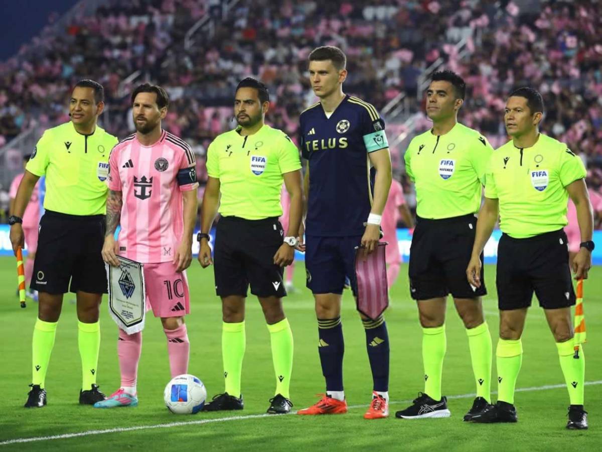 Messi, irreconocible: bronca con rival y enfado de Suárez con Saíd Martínez