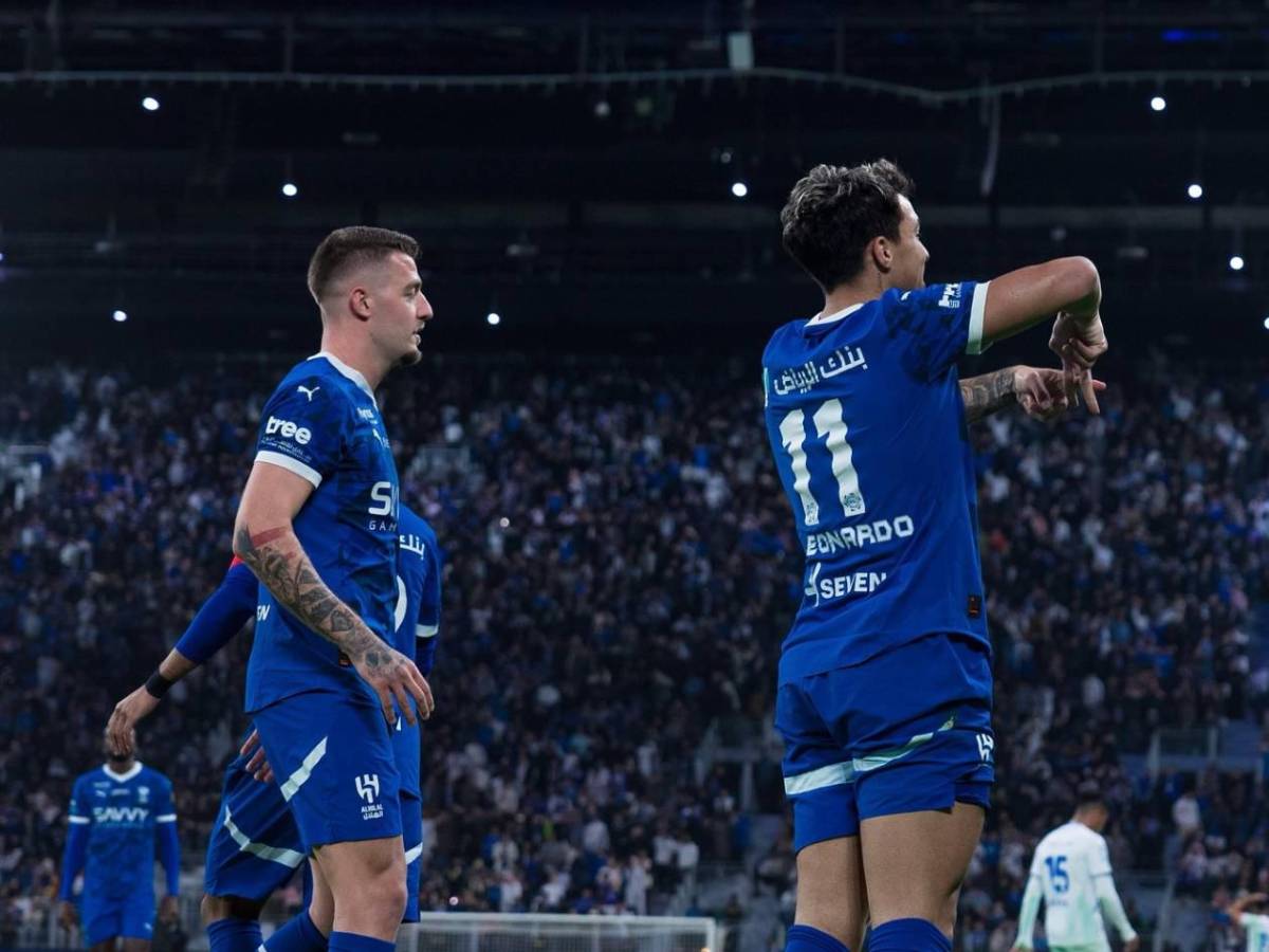 Rival del Real Madrid va por cinco fichajes galácticos, un crack del Barcelona