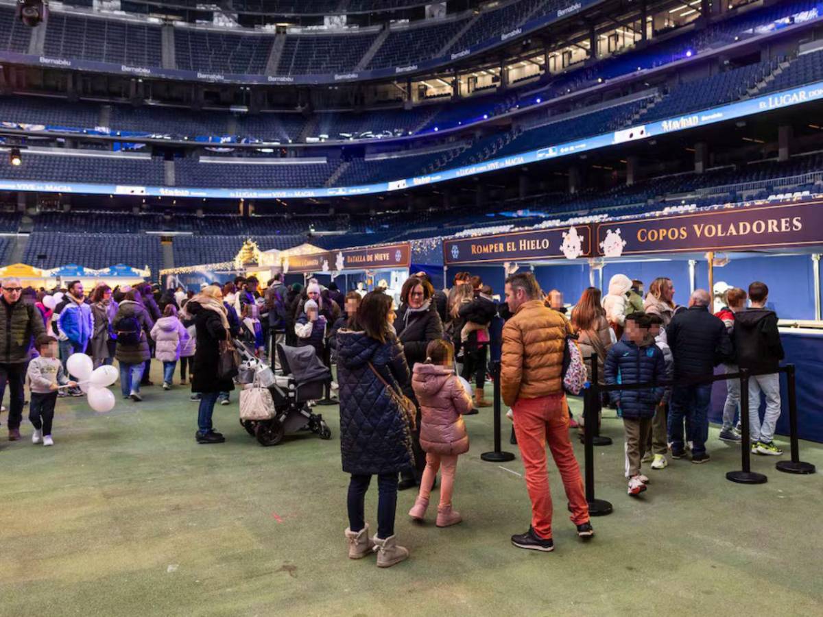 La blanca navidad del Bernabéu: el estadio se transformó en un pueblo mágico