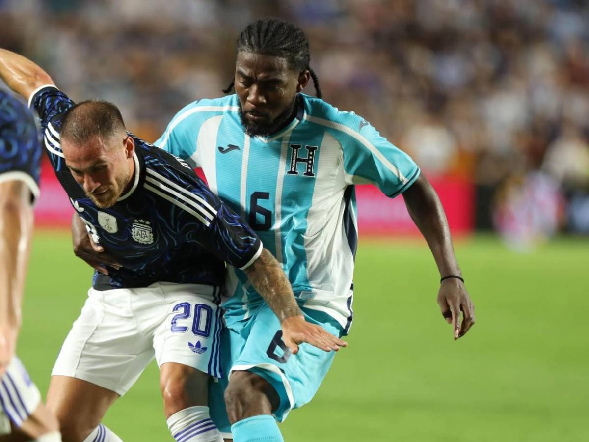 Futbolista de Liga Nacional señala al Búho Meléndez tras el Argentina - Honduras