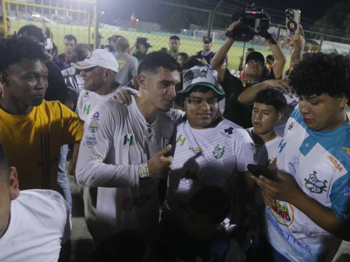 Erick Puerto llora tras su póker, locura en Choloma y fan más sexy del Platense
