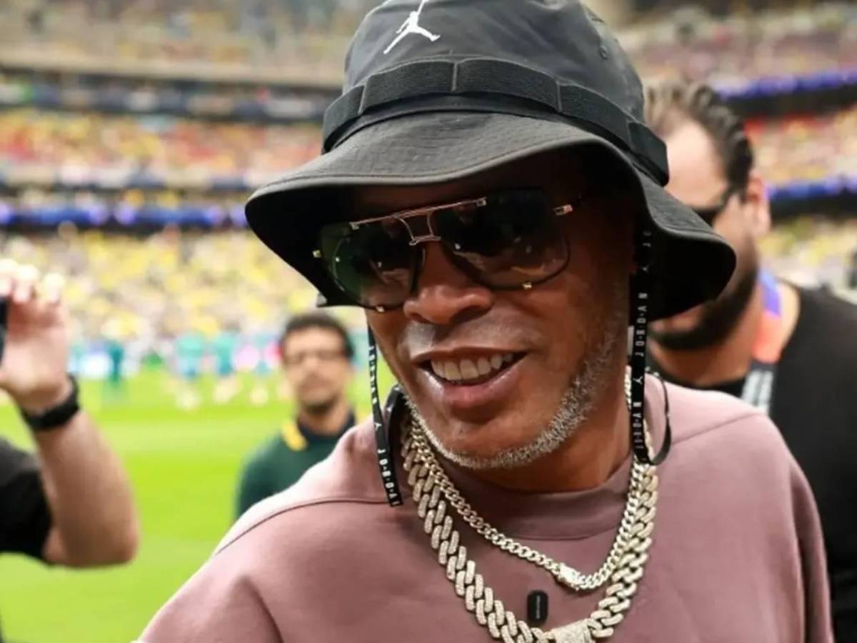 ¡Insólito! Ronaldinho sale del retiro y vuelve al fútbol: Inscrito por impensado club