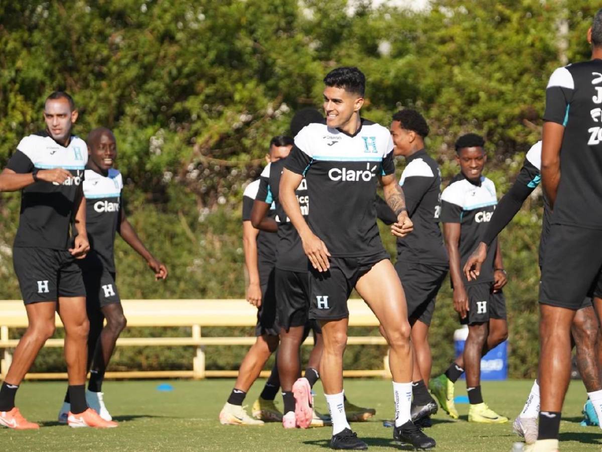 Futbolista fue rapado en la Selección de Honduras: sorprendió con su look
