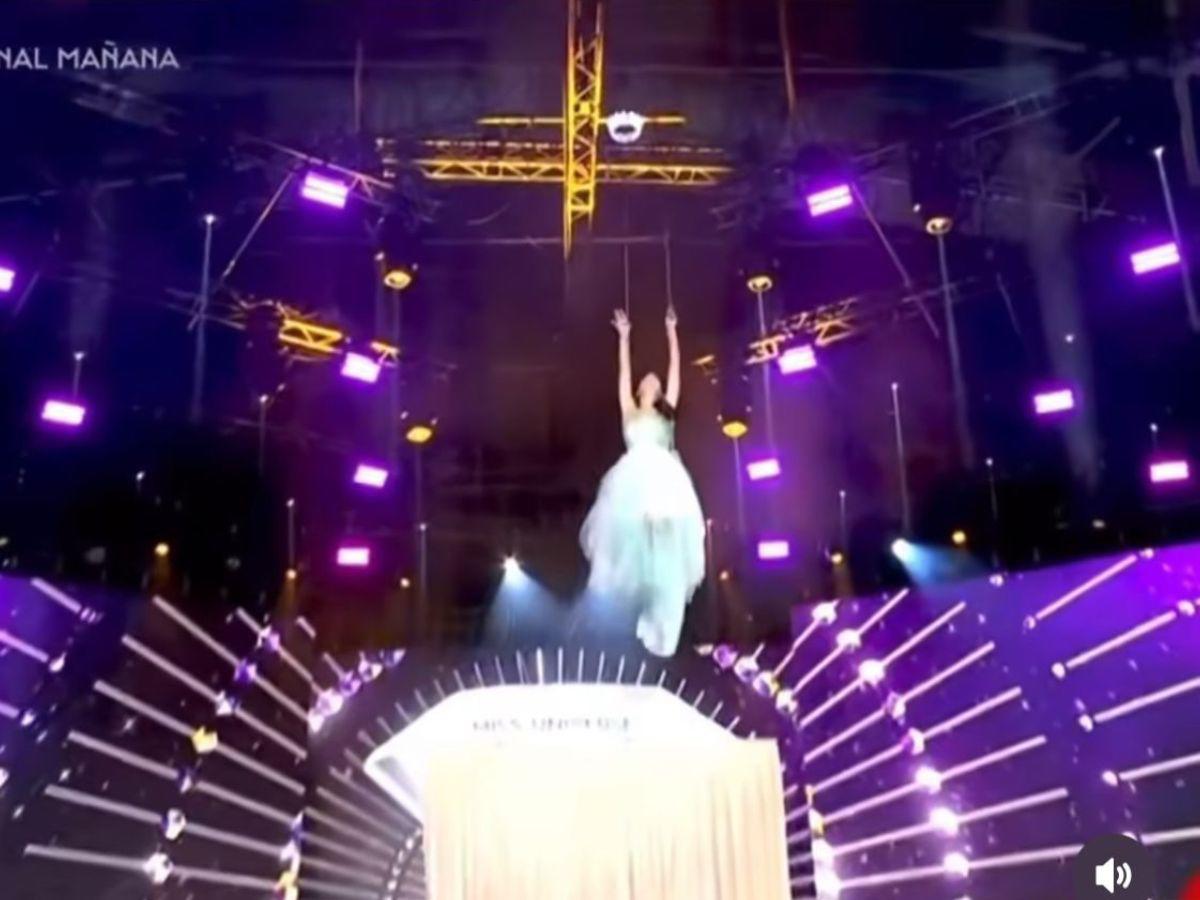 Candidata a Miss Universo Latina sufre fuerte accidente en pleno programa