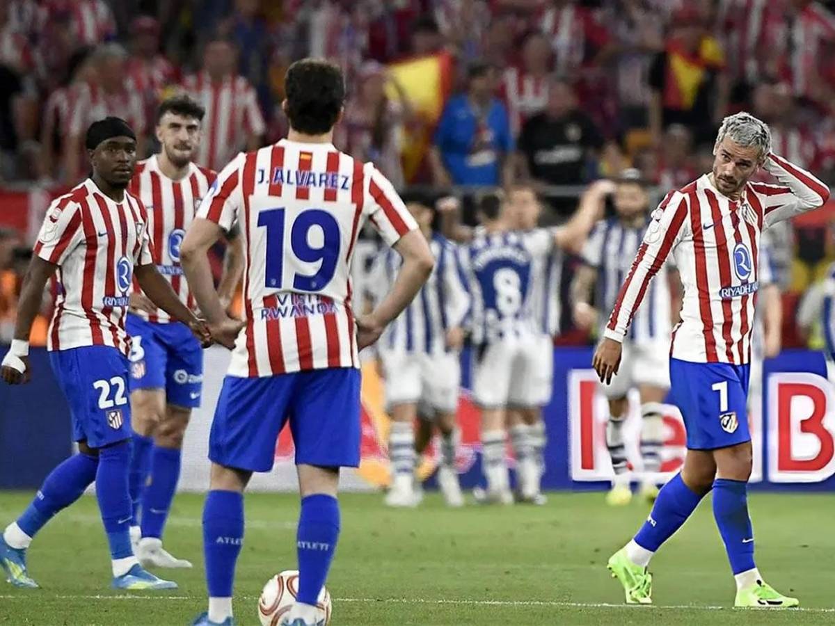 Simeone hundido, Griezmann con triste final y 'madridista' festeja la Copa del Rey