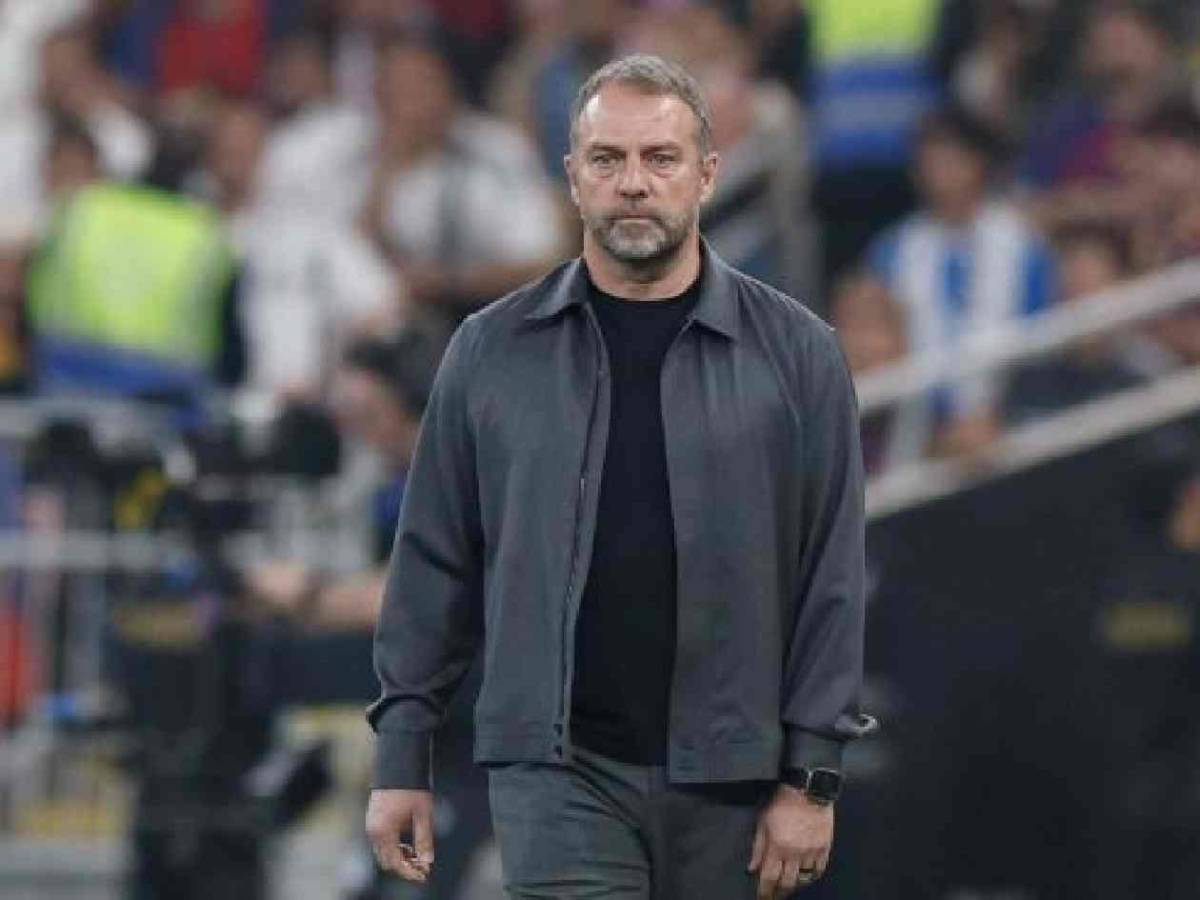 Se ofrece al Barcelona: llegaría como agente libre y revelan postura de Flick