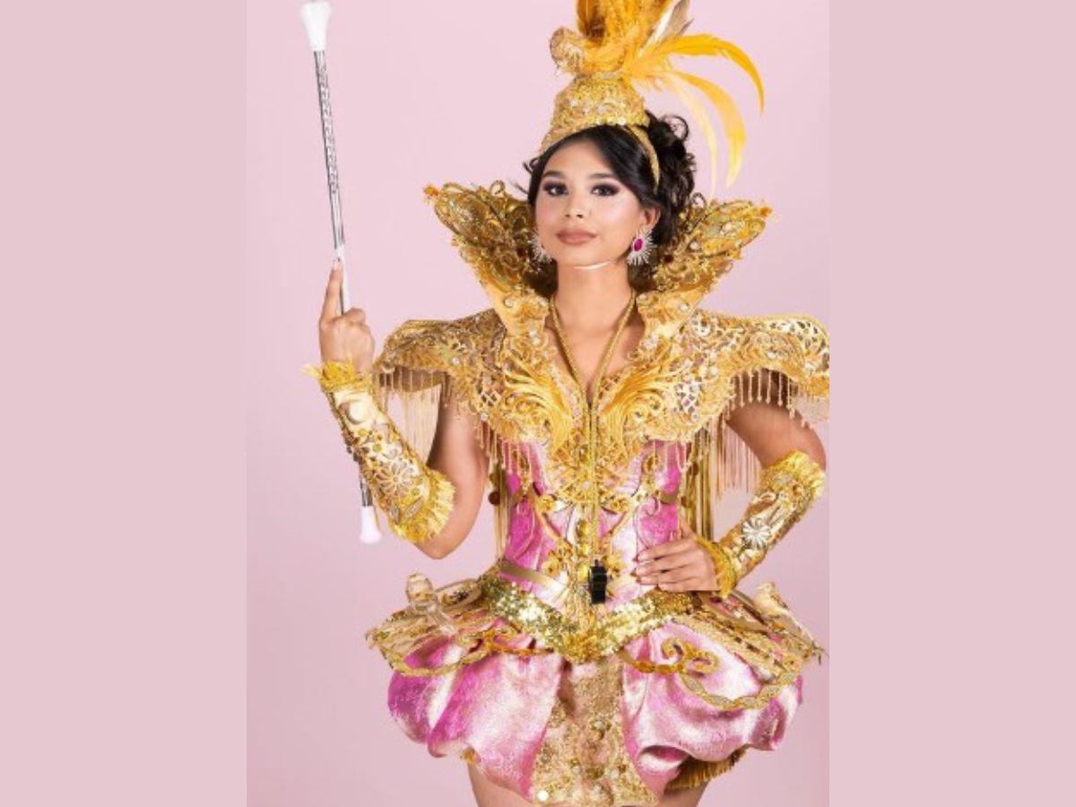 Palillonas de Danlí deslumbran con espectaculares trajes de Independencia