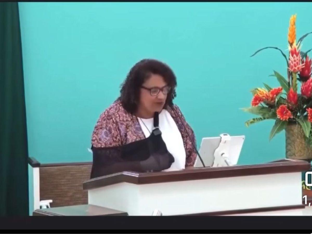 Pastora evangélica pide oración por la salud del papa Francisco