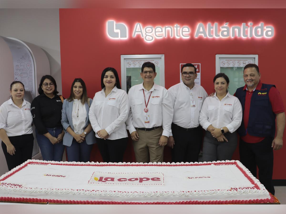 Jessica Rosales, María José Rodríguez, Marcela Murillo, Sonia Fión, Sergio Tarallo, Marco Villeda, Isabel Matute, Ángel Alvarado.