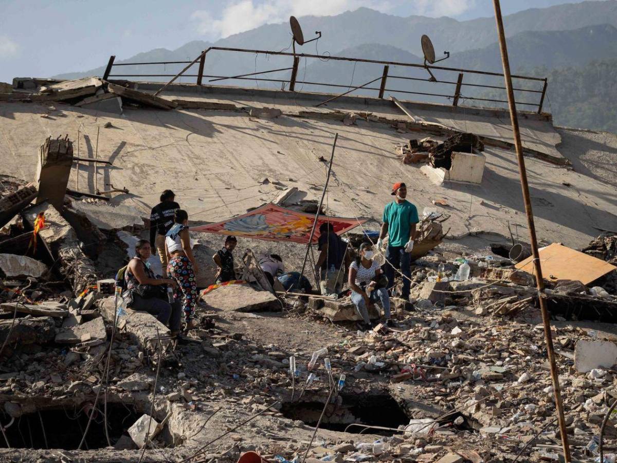 En fotos: Cinco días después del doble terremoto, nuevo sismo sacude a Venezuela