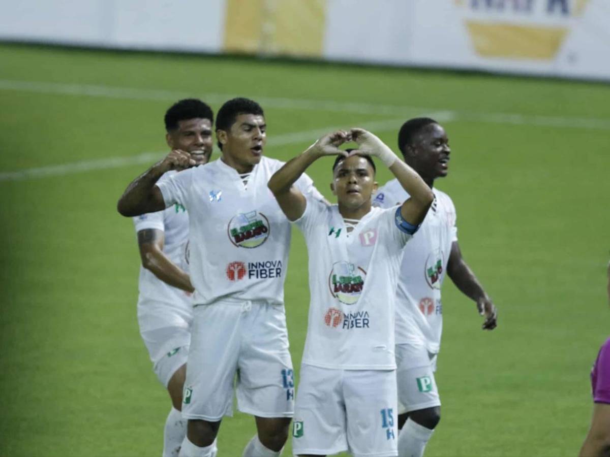 Olimpia y Real España festejan remontadas, jugador termina de portero, inundados y bellezas