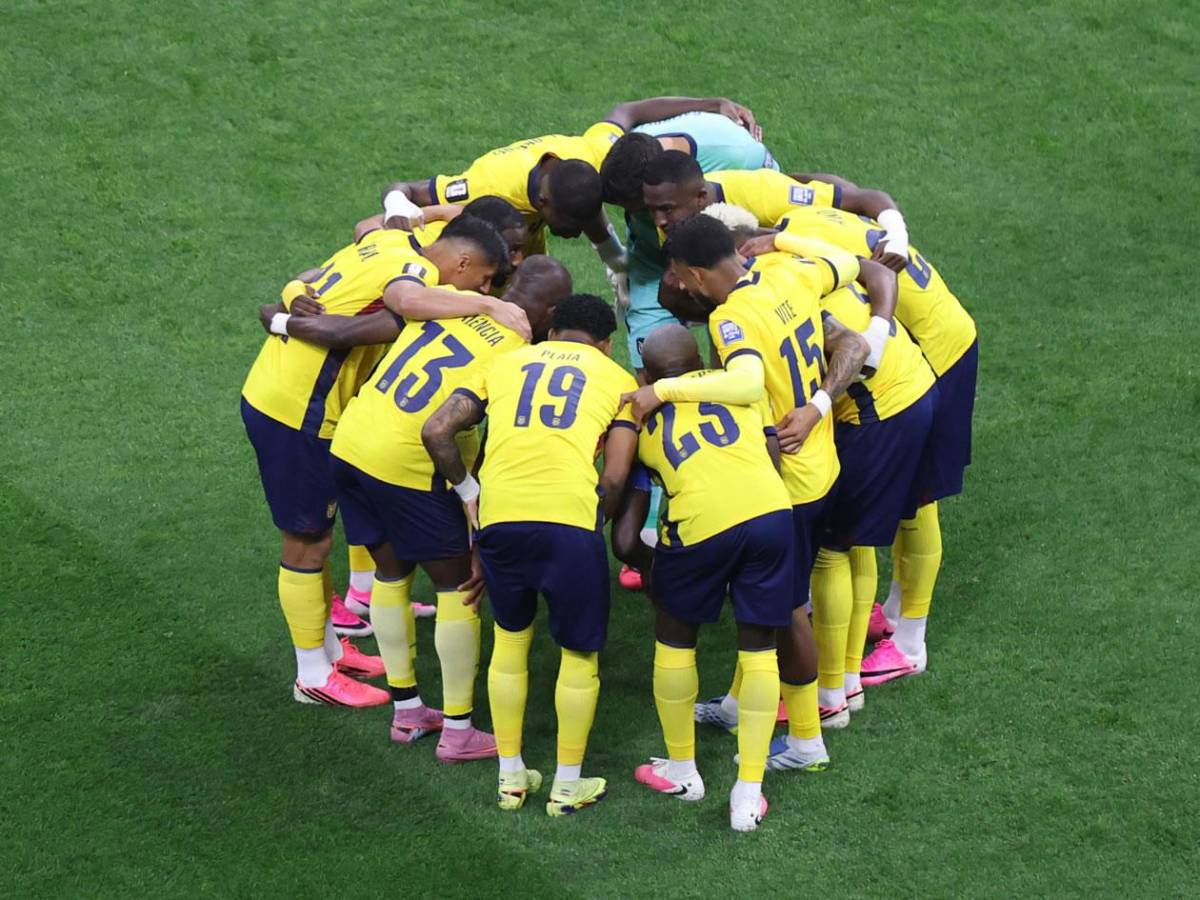 Ecuador explota tras caer vs México y pide a FIFA investigar: ¿narcos amenazaron a jugadores?