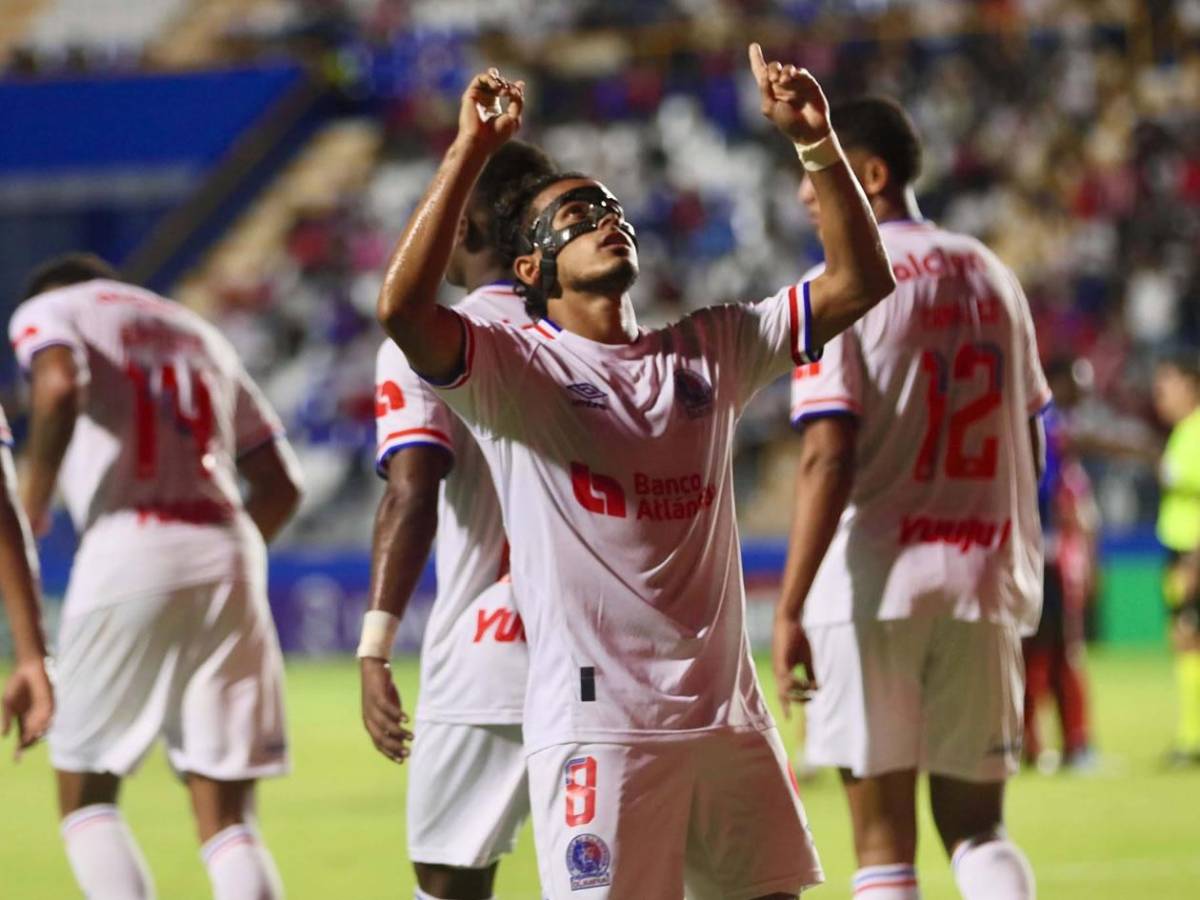 Olimpia se divierte, la figura, gesto de Espinel y pelea en el Firpo por eliminación