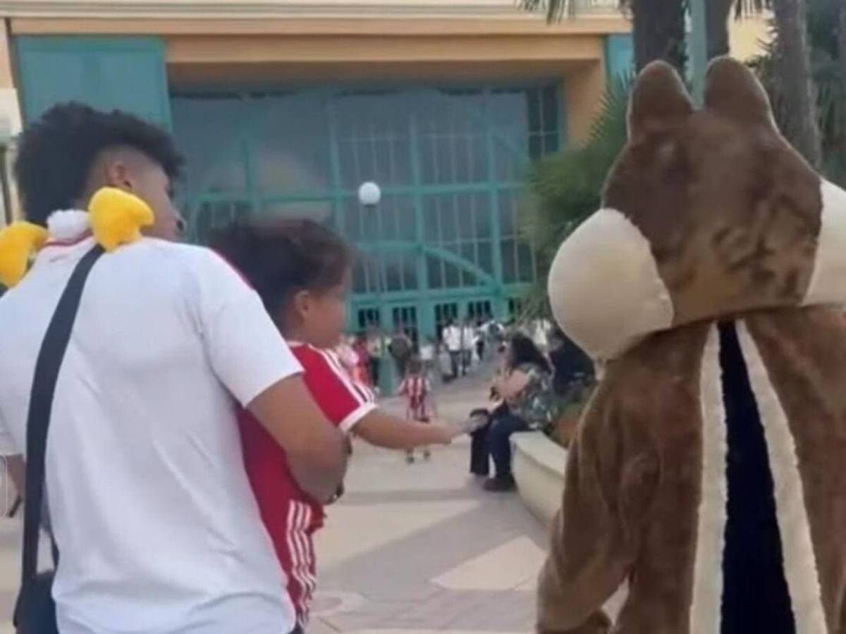 Raphinha hace fuerte denuncia: el gesto que desató su enfado en Francia