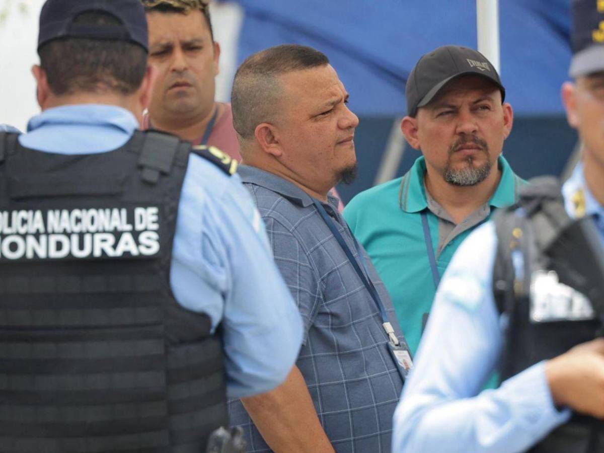 Gerente de Koriun amenaza a cliente e intenta desarmar a su guardaespaldas