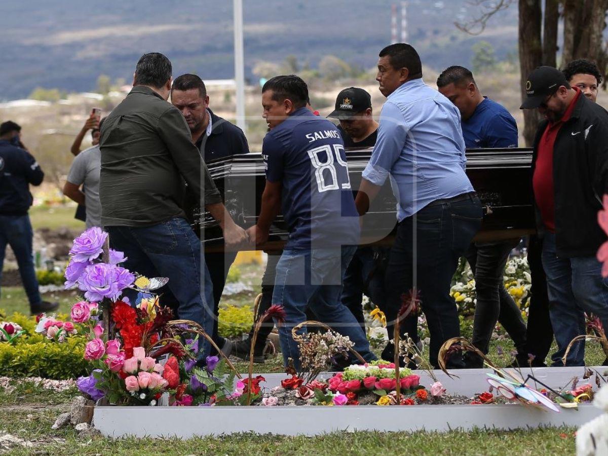 Escenas desgarradoras: despiden a las víctimas del fatal accidente en Quimistán