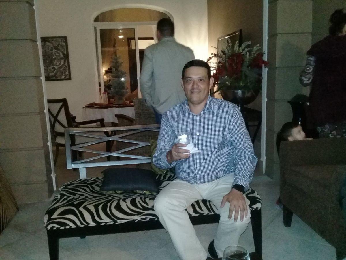Muere el abogado Alexander Maradiaga tras accidente en bulevar Fuerzas Armadas