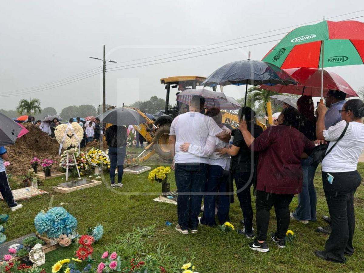 Se lo dejamos todo a Dios: Dan último adiós a Valeria Alvarado en El Progreso, Yoro