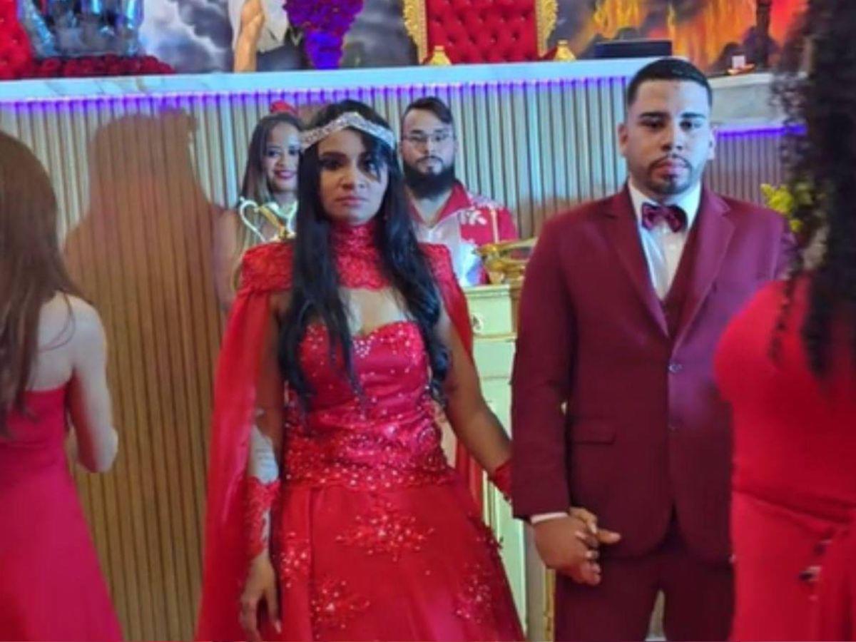 Primera pareja satánica se casa en la iglesia de Lucifer en medio de rituales