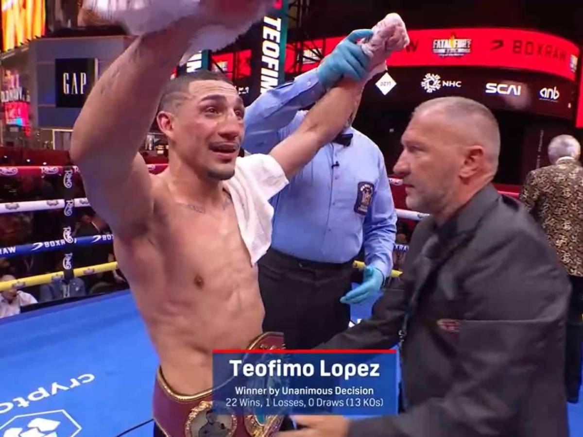 Así ganó Teófimo López a Barboza, su emocionante festejo y locura por el hondureño