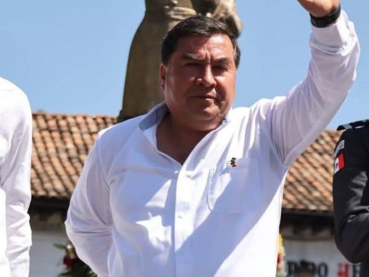 Comando de sicarios asesina al alcalde Salvador García y a su escolta en Michoacán