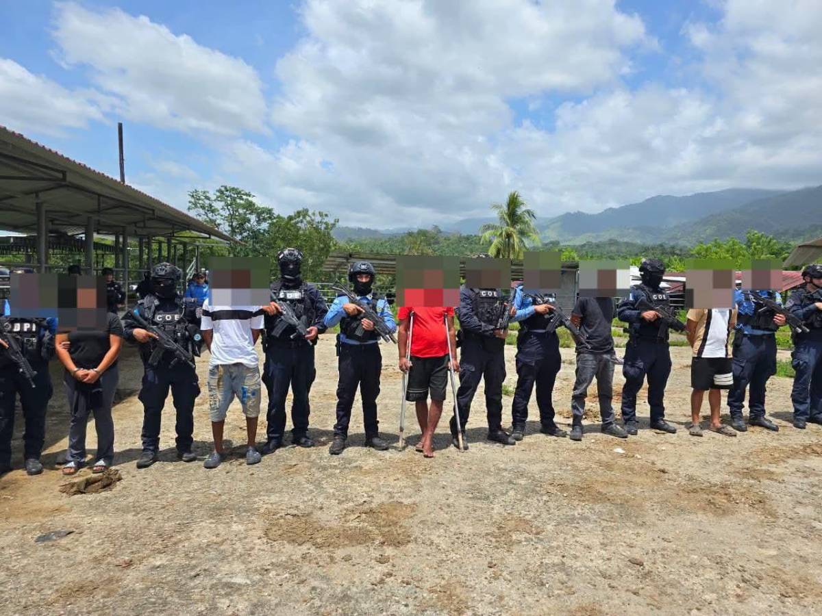Armas enterradas, fusiles de guerra y siete detenidos tras operativo por masacre de Rigores