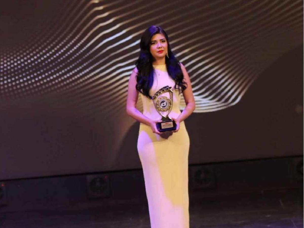 Laura Meza cautivó: las hermosas chicas que engalanaron los Premios DIEZ