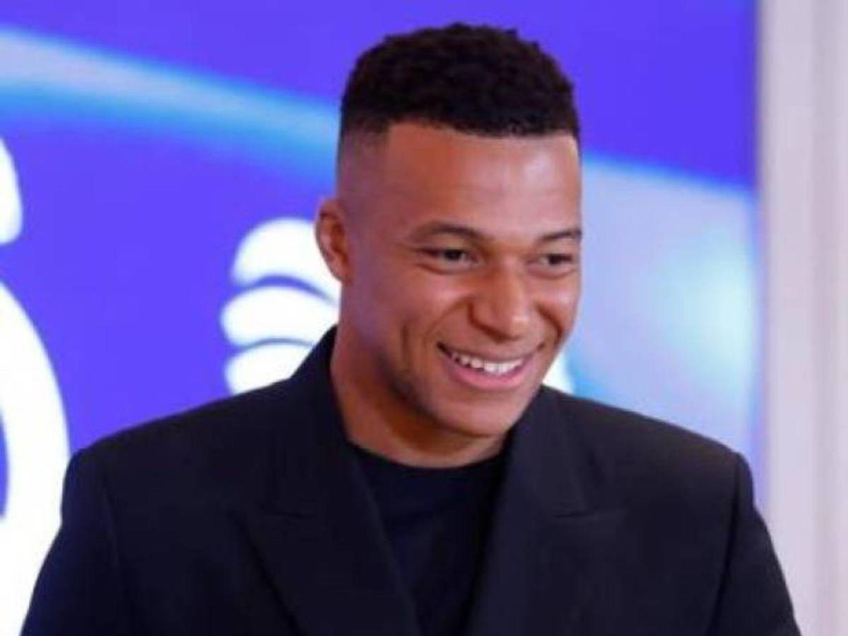 Mbappé recibe la Bota de Oro: lo que dijo y quiénes del Real Madrid lo acompañaron