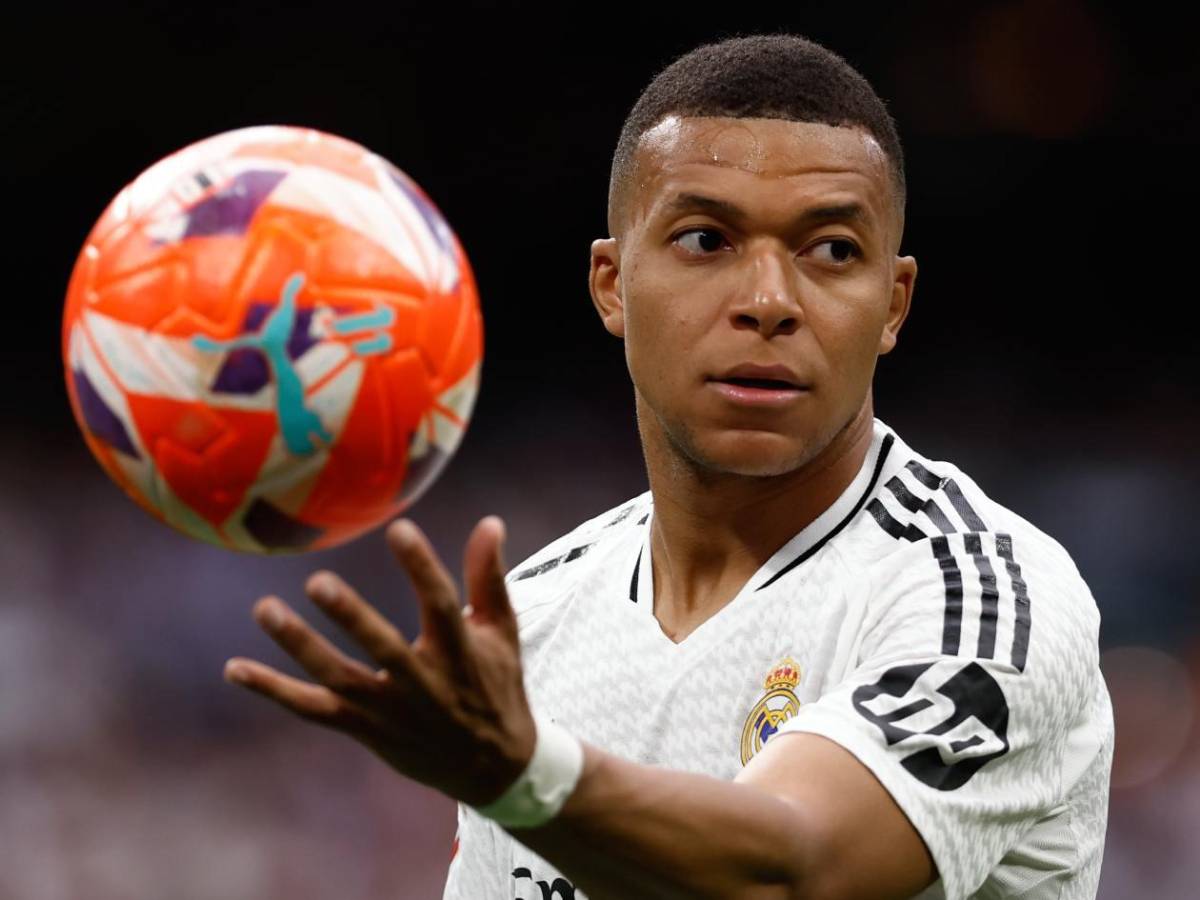 Mbappé reaparece y asusta tras gastroenteritis sufrida en Estados Unidos: No es Kylian