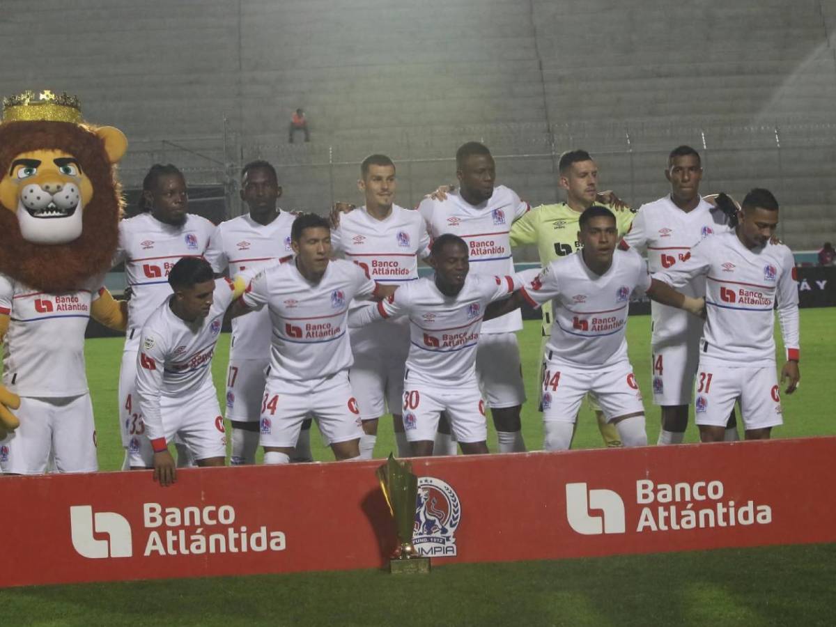 Olimpia - UPN: Beso de chica, el otro cambio al Nacional y Alberth Elis emociona