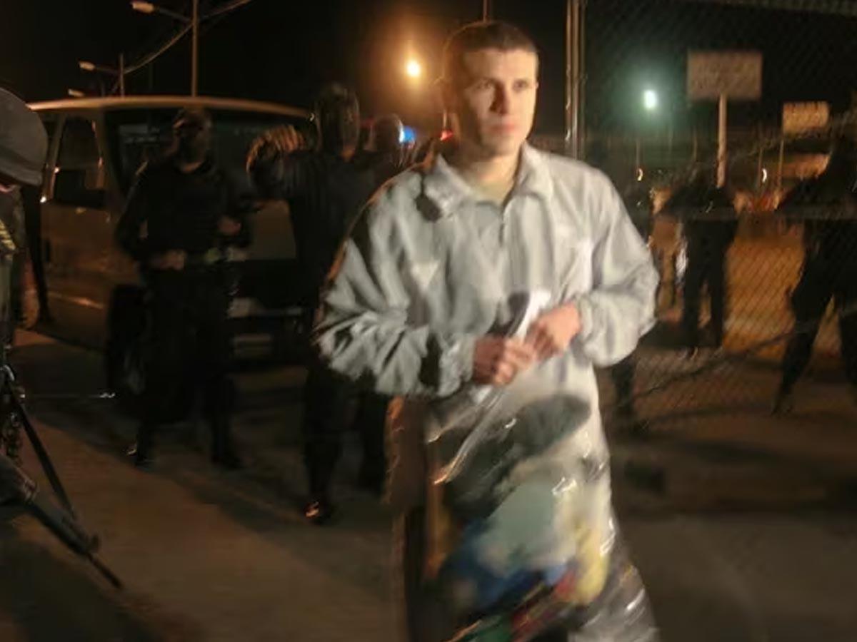 Iván Archivaldo Guzmán cuando trabajaba en un taller de pintura/foto tomada de Infobae.